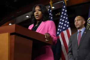 69496781efce8b4e5c6c29b0